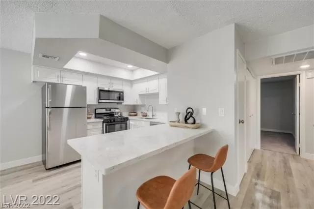 MLS: 2398506 Condo For Sale