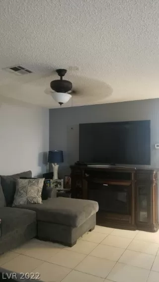 Photo #6: 2398516 Listing 