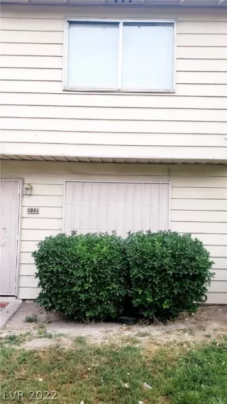 Photo #2: 2398542 Listing