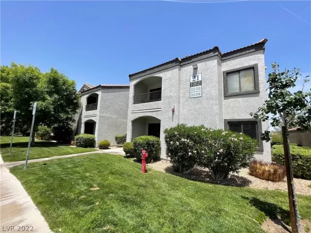 MLS: 2398550 Condo For Sale