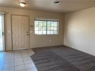 Photo #4: 2398572 Listing 