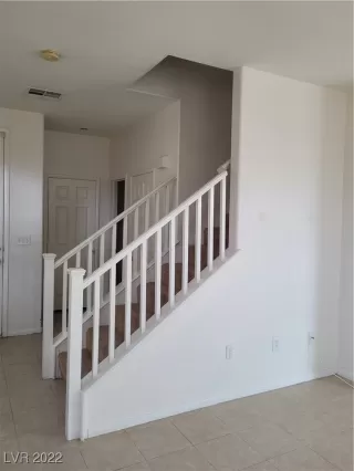 Photo #3: 2398606 Listing 