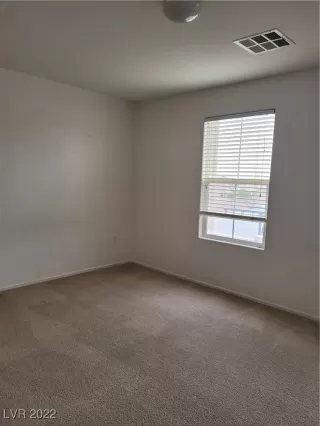 Photo #5: 2398606 Listing 