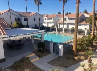 Photo #1: 2398649 Listing