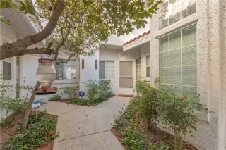 Photo #3: 2398649 Listing