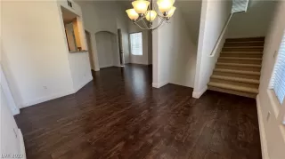 Photo #2: 2398650 Listing 