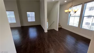 Photo #3: 2398650 Listing 