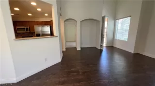 Photo #5: 2398650 Listing 