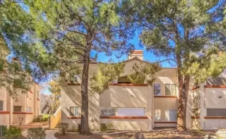 Photo #2: 2398657 Listing 