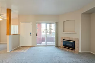 Photo #2: 2398667 Listing 