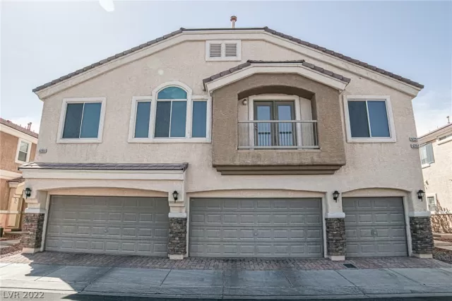 MLS: 2398681 Condo For Sale