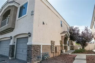 Photo #1: 2398681 Listing 