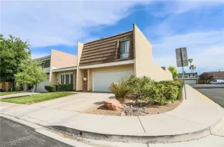 Photo #2: 2398714 Listing