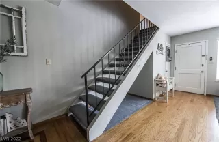 Photo #5: 2398714 Listing