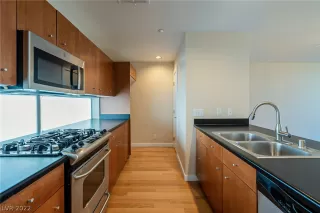 Photo #1: 2398734 Listing