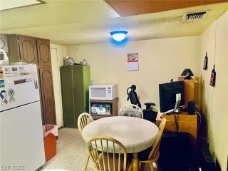 Photo #4: 2398780 Listing