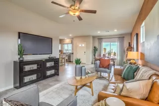 Photo #5: 2398794 Listing 