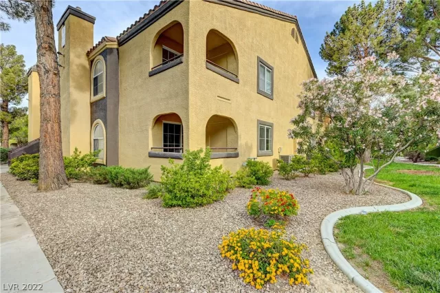 MLS: 2398814 Condo For Sale