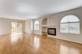 Photo #3: 2398814 Listing 