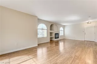 Photo #6: 2398814 Listing 