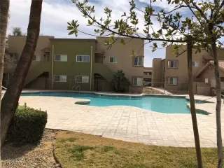 Photo #1: 2398822 Listing 