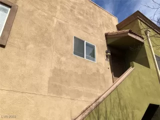 Photo #4: 2398822 Listing 