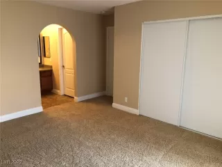 Photo #6: 2398822 Listing 