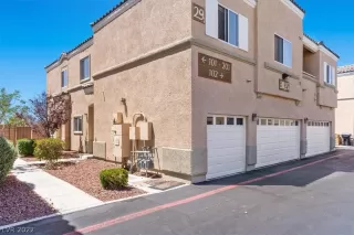 Photo #1: 2398826 Listing