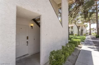Photo #1: 2398841 Listing 