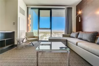 Photo #1: 2398895 Listing