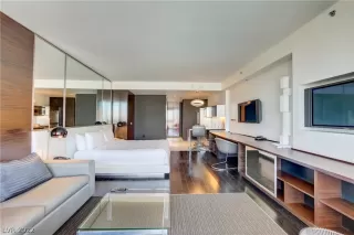 Photo #4: 2398895 Listing