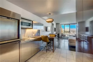 Photo #6: 2398895 Listing