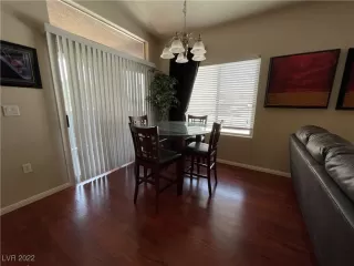 Photo #4: 2398897 Listing 