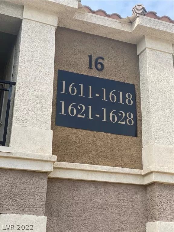 MLS: 2398904 Condo For Sale