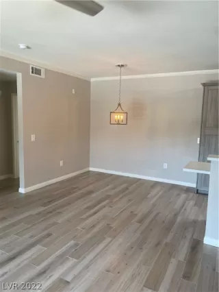 Photo #4: 2398904 Listing