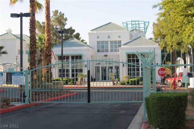 MLS: 2398929 Condo For Sale