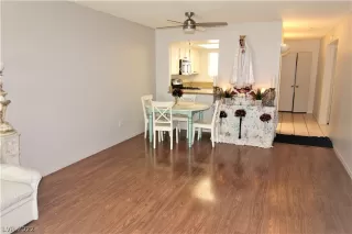 Photo #6: 2398947 Listing