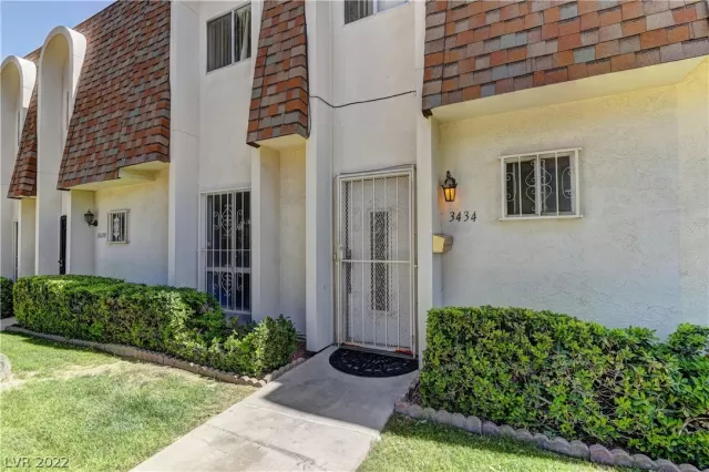 MLS: 2398949 Condo For Sale