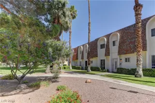 Photo #1: 2398949 Listing