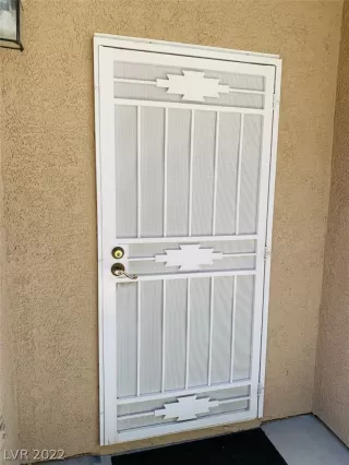 Photo #1: 2398954 Listing 