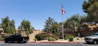 Photo #1: 2398962 Listing