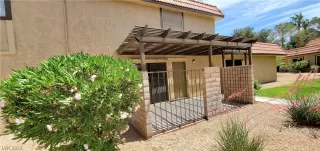 Photo #3: 2398962 Listing