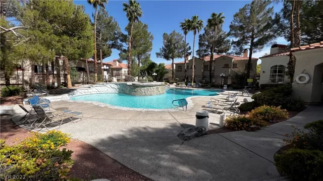 MLS: 2399006 Condo For Sale