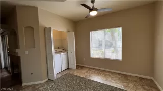 Photo #5: 2399006 Listing 