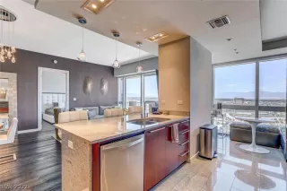 Photo #2: 2399017 Listing 