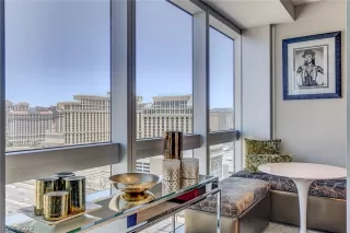 Photo #5: 2399017 Listing 