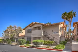 Photo #3: 2399018 Listing