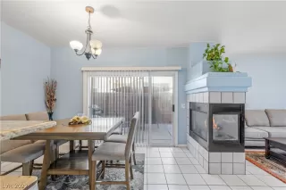 Photo #5: 2399021 Listing 