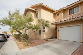 Photo #1: 2399053 Listing 