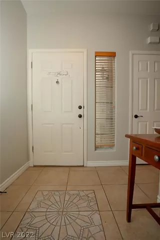 Photo #3: 2399053 Listing 